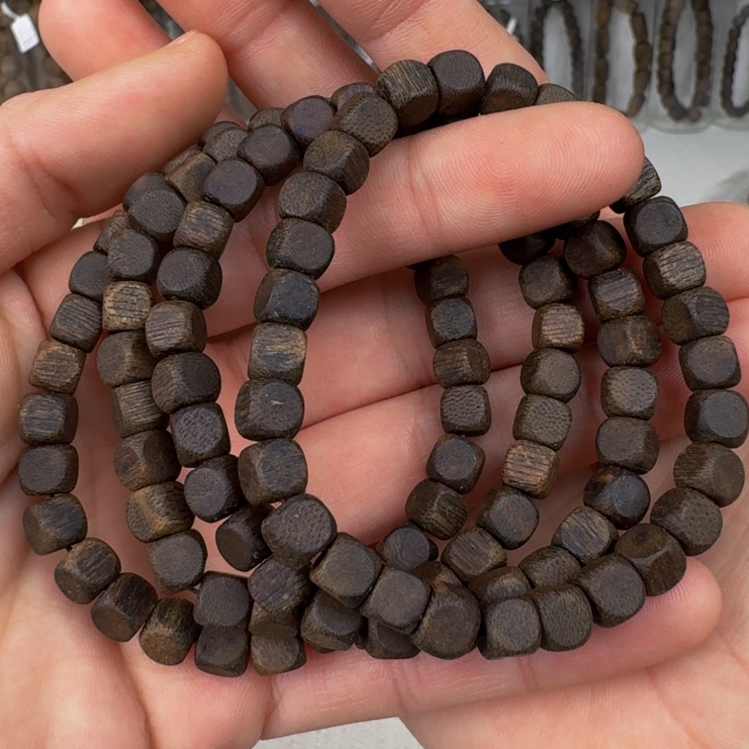 沉香手串棋楠沉香乌身沉水方珠卡6保6克手串多样性发一