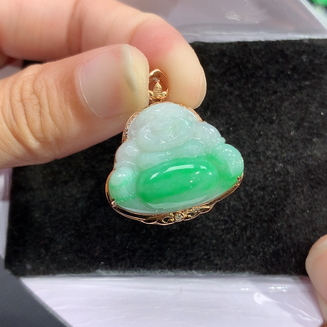 翡翠吊坠(赠链)18K金镶嵌