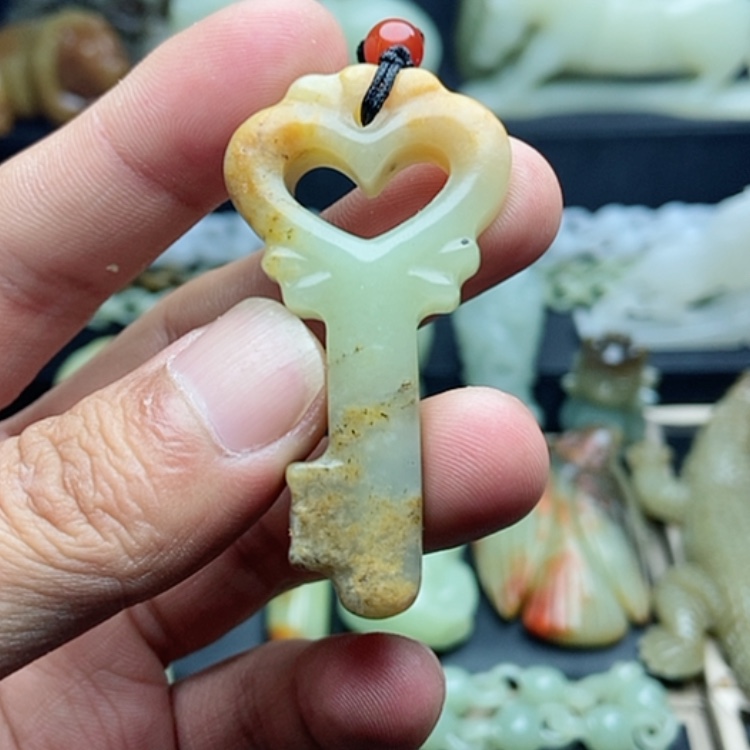 【闪购商品】和田玉颈饰未镶嵌