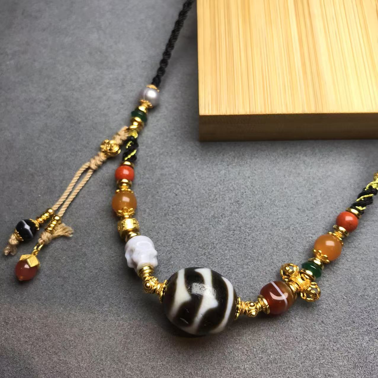 三品臻选-手工设计SK双牙牙达洛玛瑙项链A02H59-尺寸约19*17mm