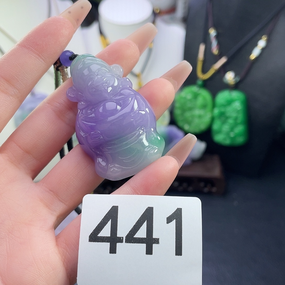 翡翠未镶嵌吊坠(赠链)