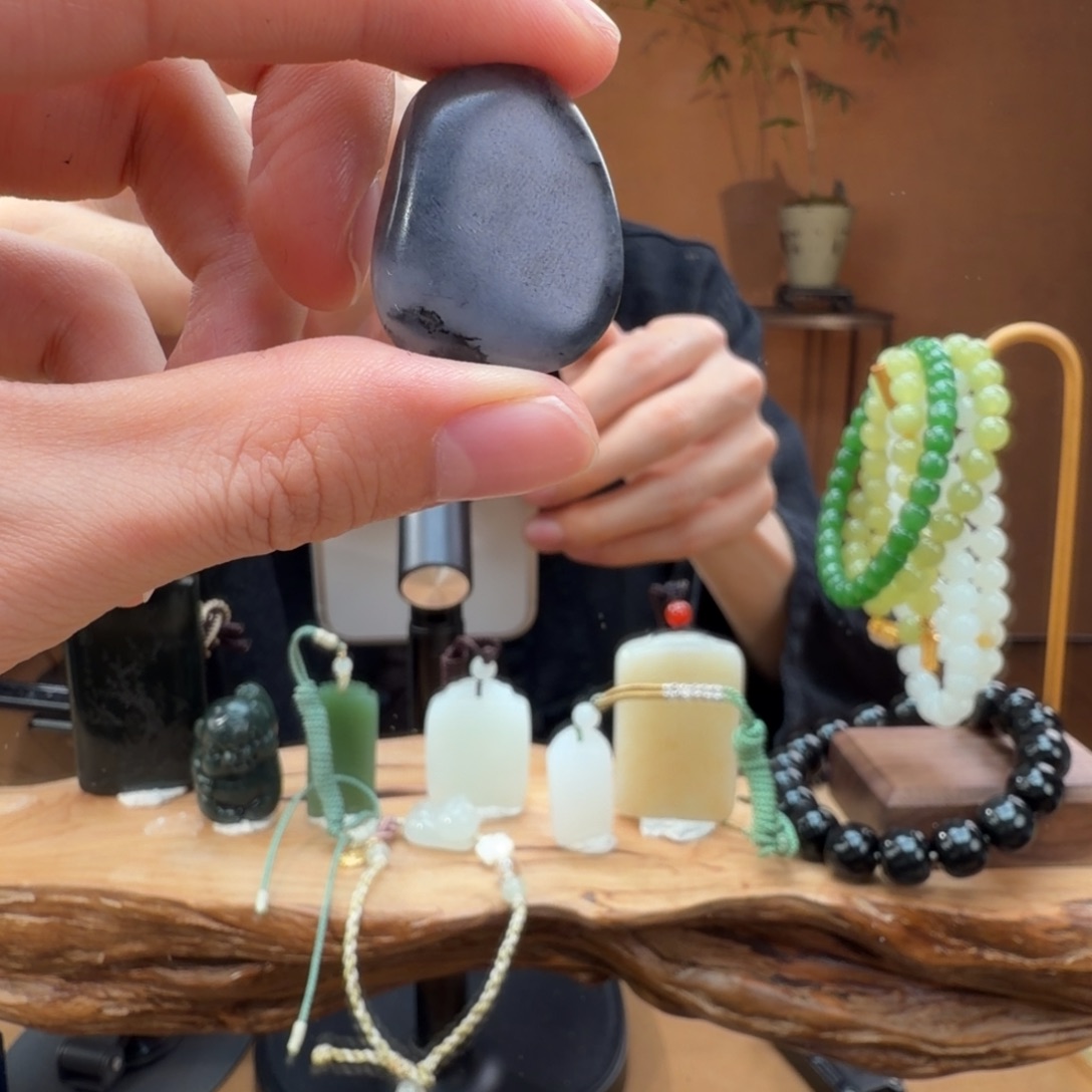 和田玉未镶嵌手机链清华原石