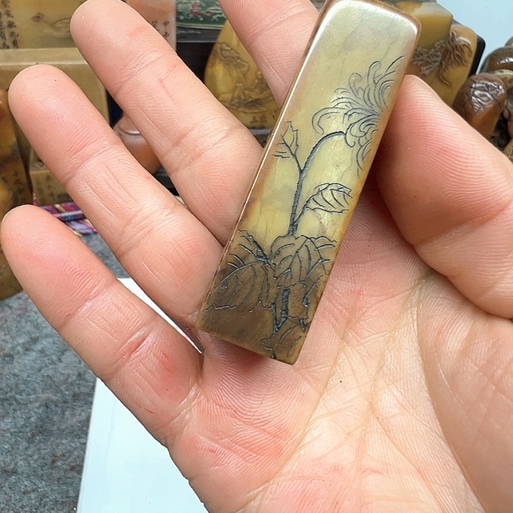 枫****昌化石印石手工制作工艺精湛
