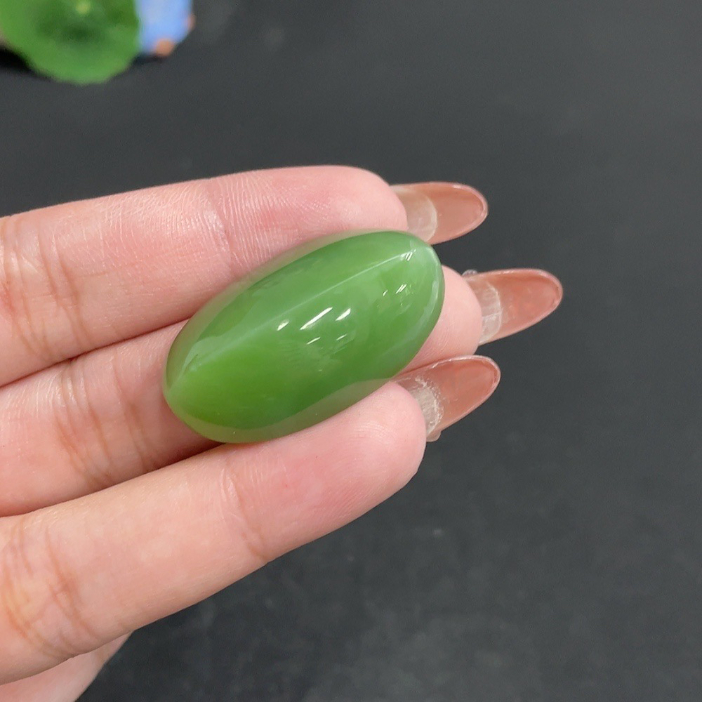 和田玉碧玉苹果绿蛋面颈饰吊坠34.4/19.7/10.9总重11.8g