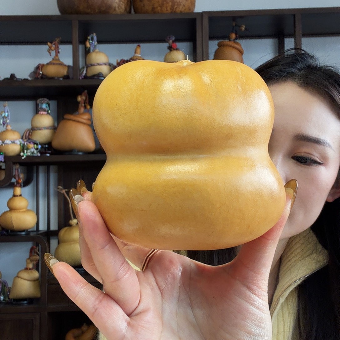 *****熊猫脸钱袋子葫芦摆件