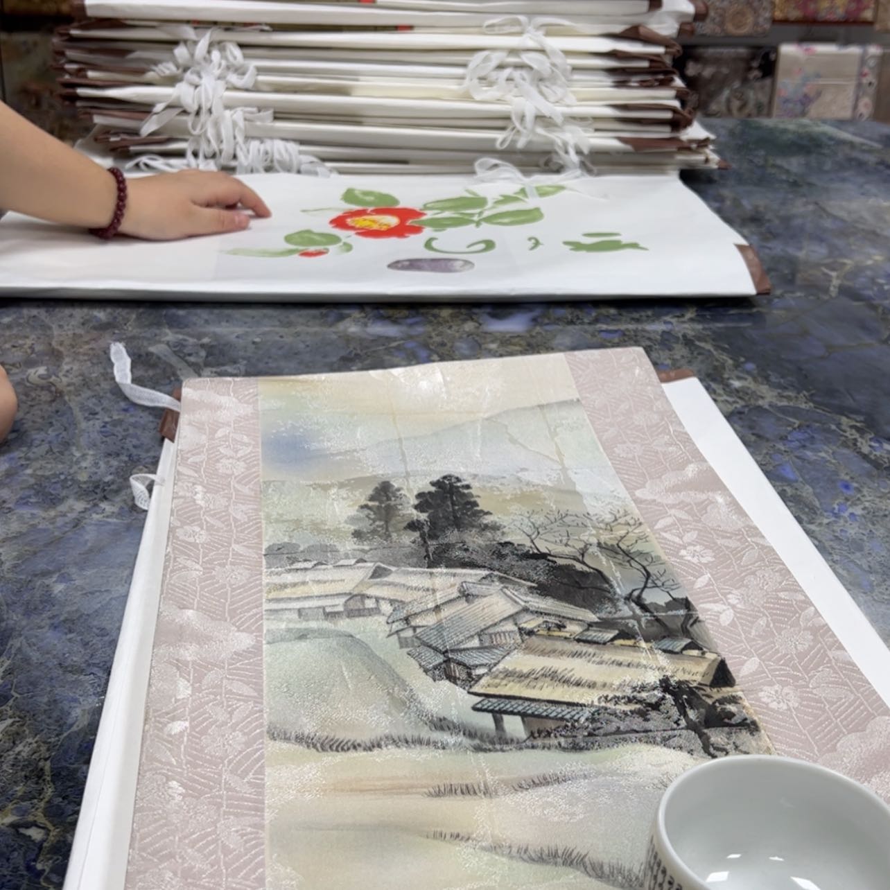 【闪购商品】夜*凉陶瓷马克杯带盖勺