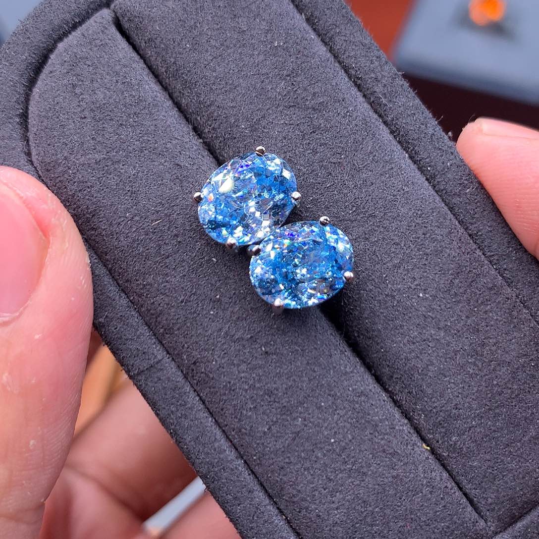 耳钉海蓝宝石银S925镶嵌1111