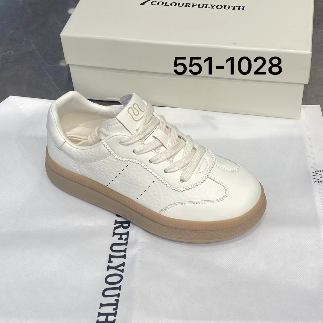 551-128   新款圆头时尚百搭休闲板鞋女