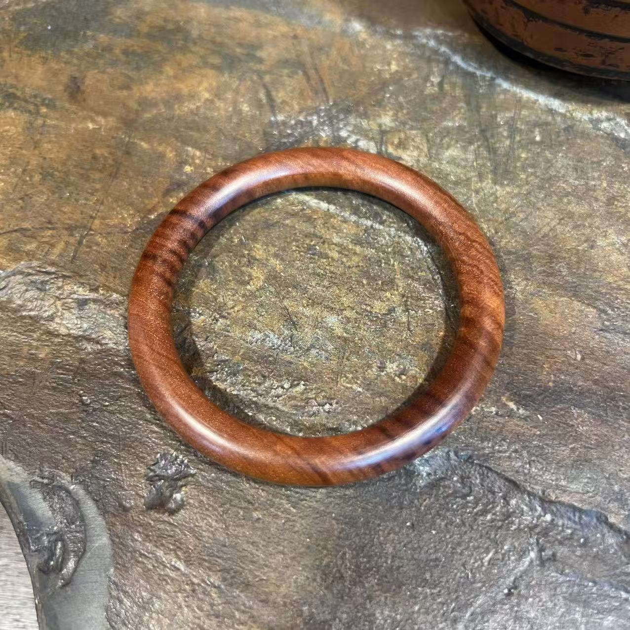 黄花梨手镯（无礼盒）724