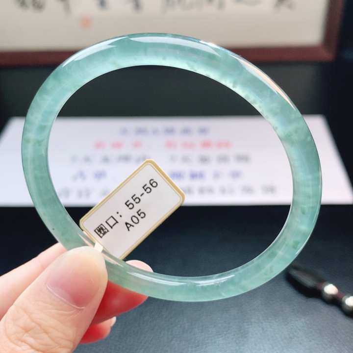 翡翠未镶嵌手镯翡翠手镯64