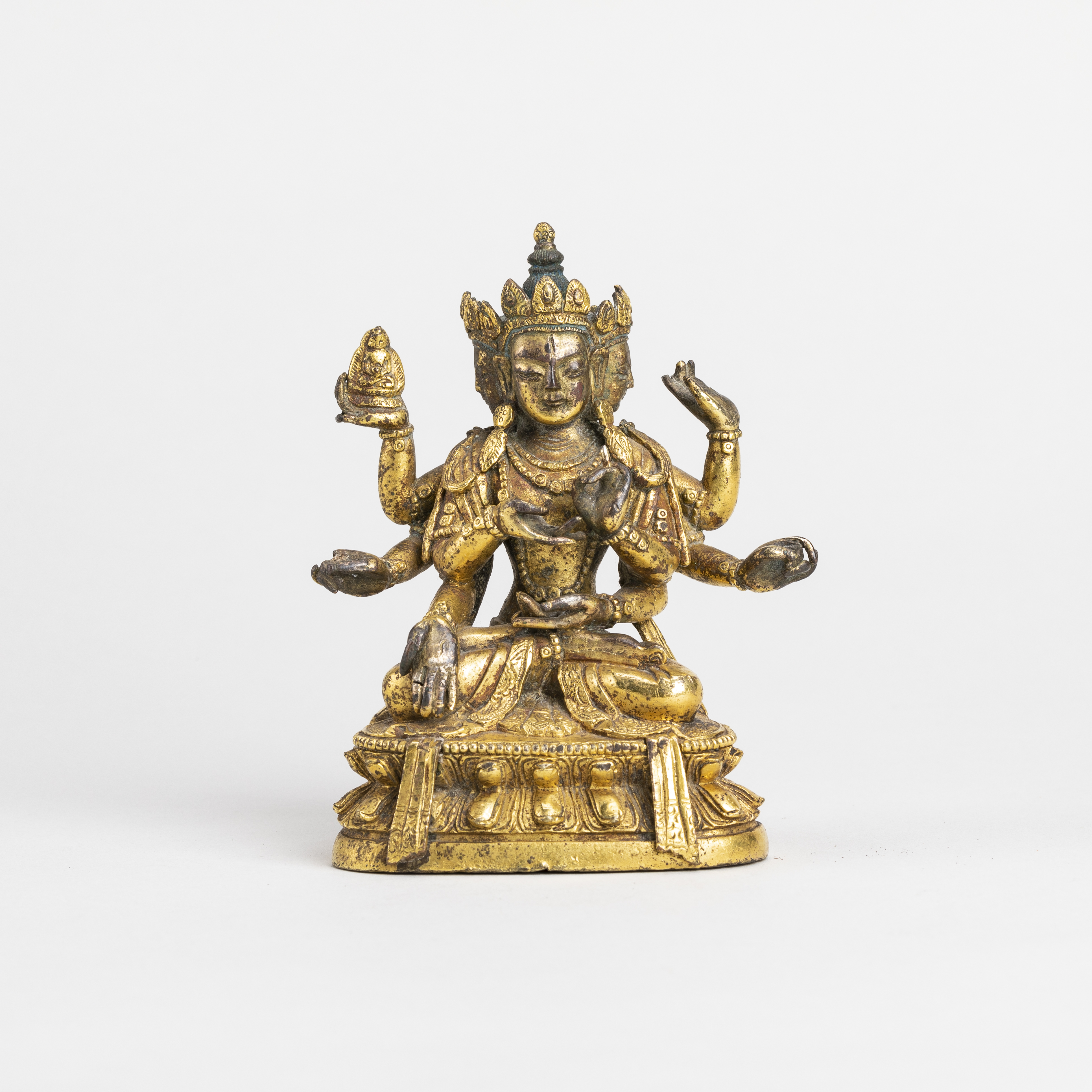 10. 清乾隆 铜鎏金三面八臂尊胜佛母坐像【博美艺融古董拍卖】