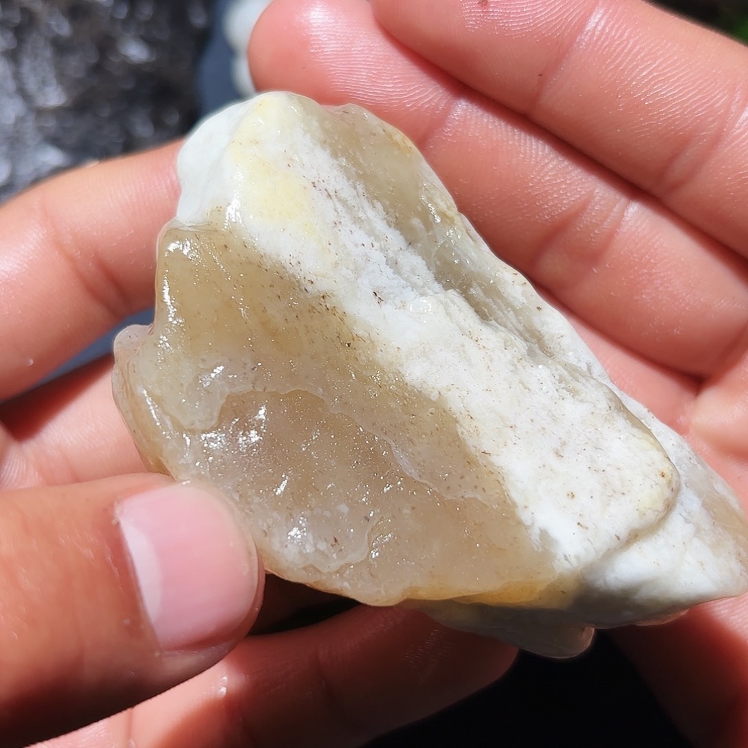 和田玉未镶嵌珠宝奇石