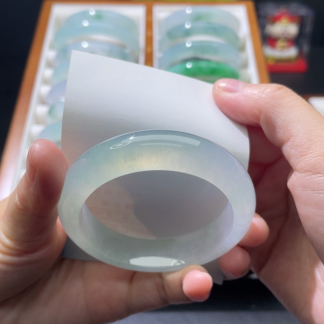 翡翠未镶嵌手镯55贵妃冰晴绿