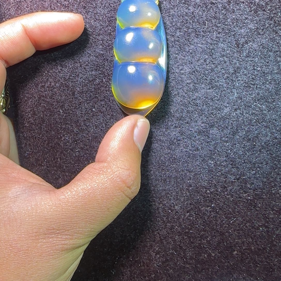 琥珀未镶嵌裸石琥珀