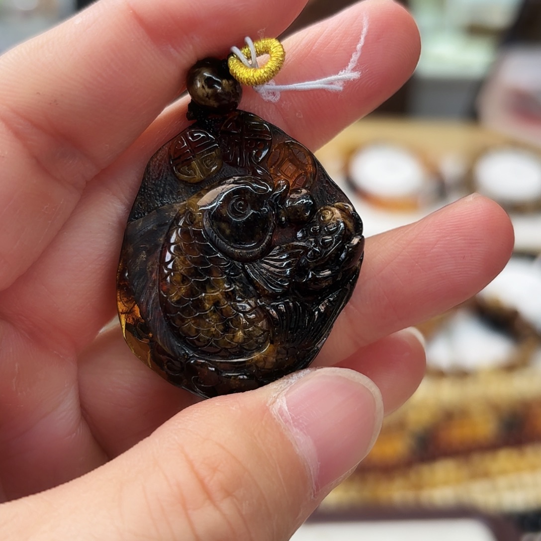 琥珀未镶嵌裸石大