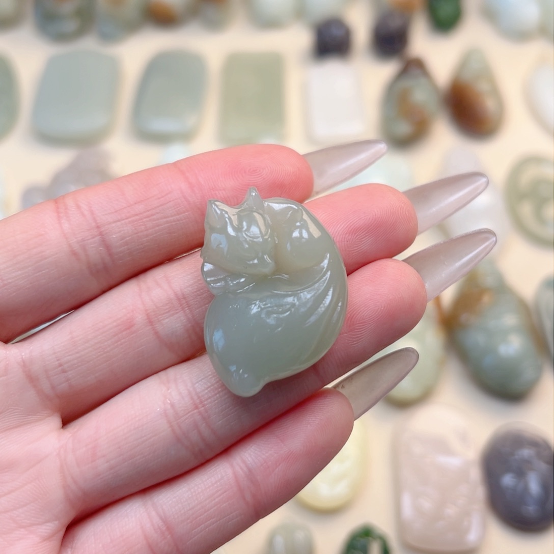 和田玉颈饰未镶嵌