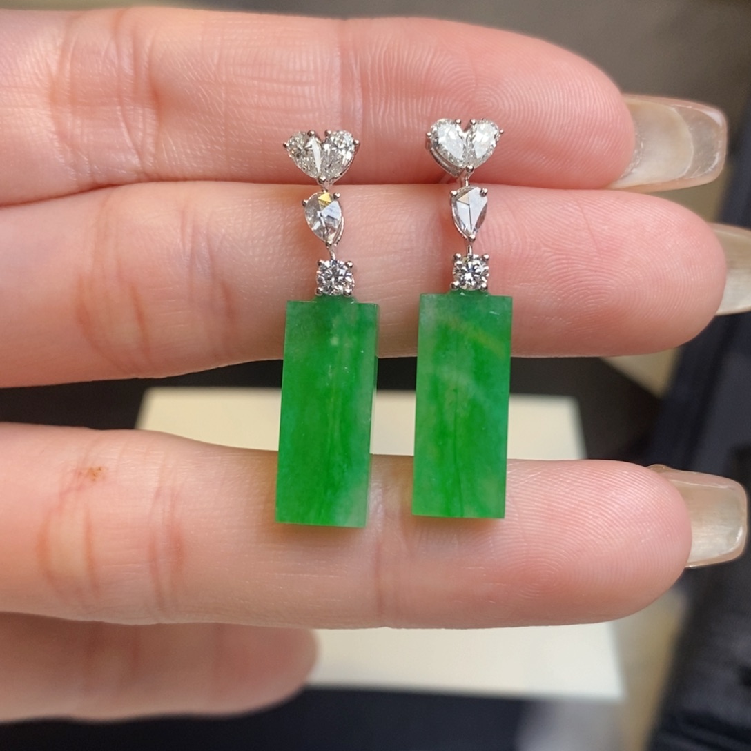 翡翠耳饰18K金镶嵌无事牌