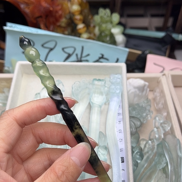 蛇纹石玉未镶嵌发簪