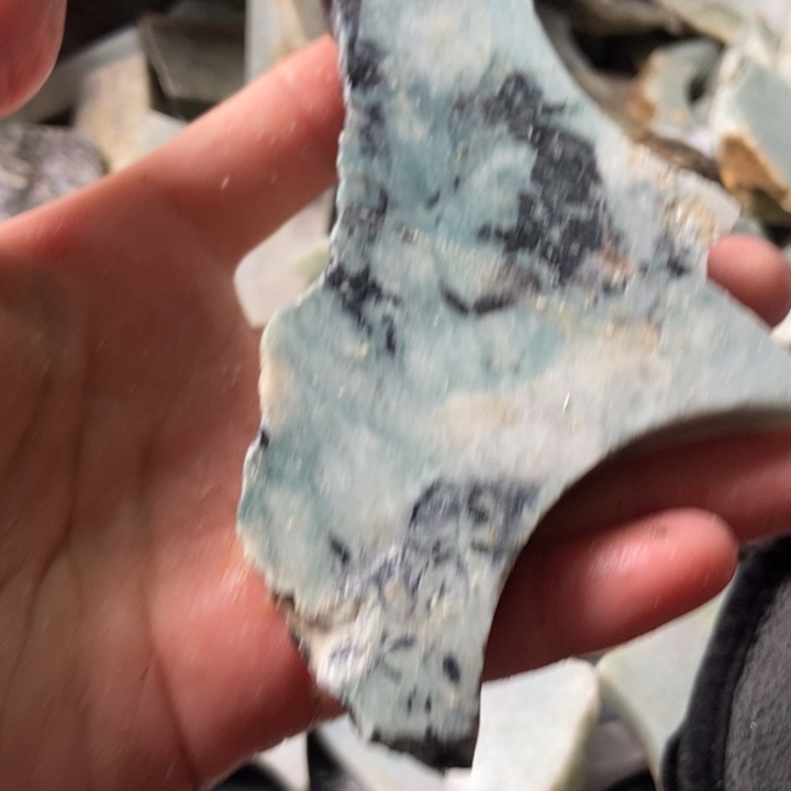 翡翠颈饰未镶嵌天然翡翠