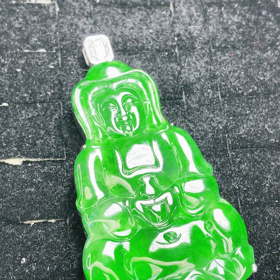 翡翠未镶嵌颈饰18，