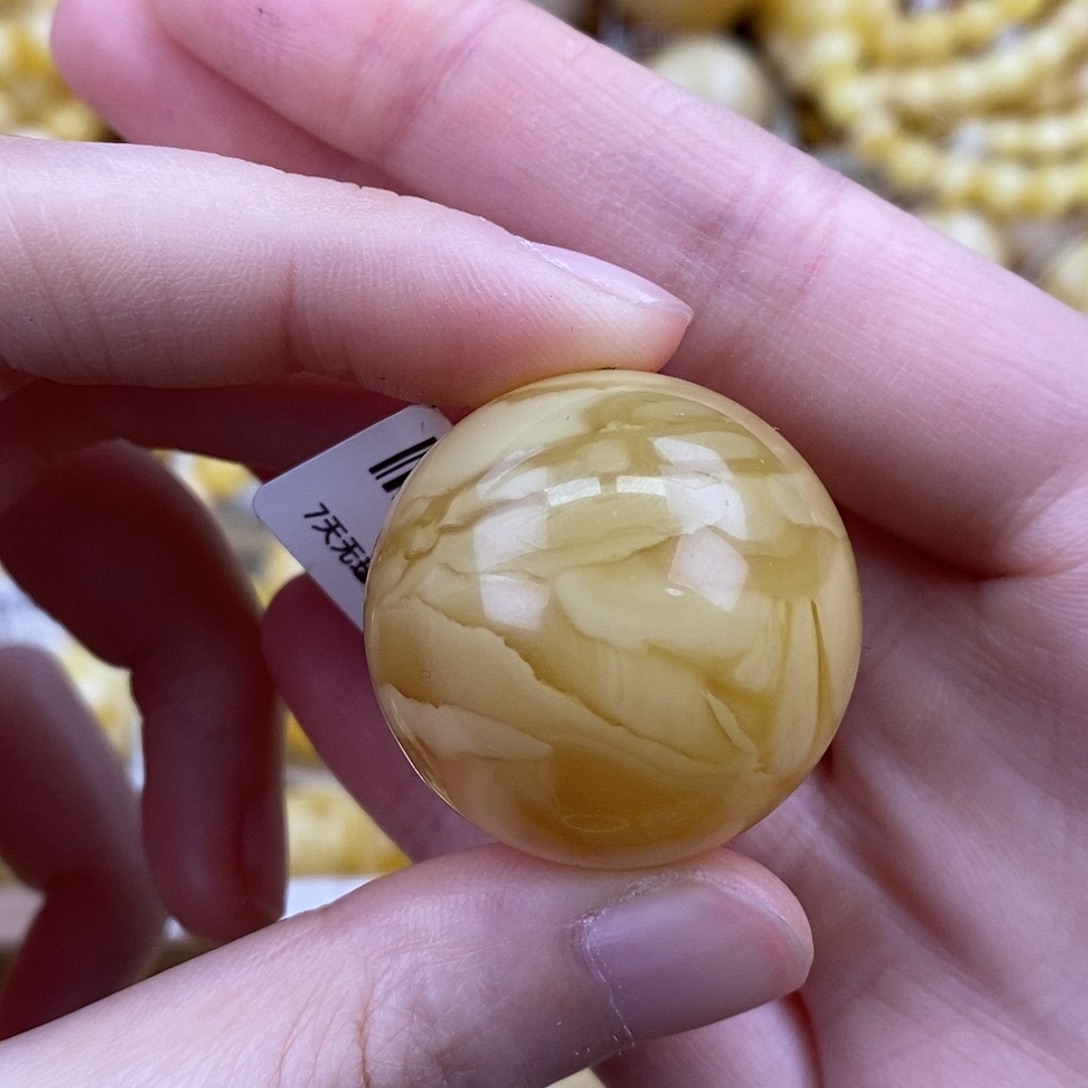 蜜蜡未镶嵌珠宝奇石30