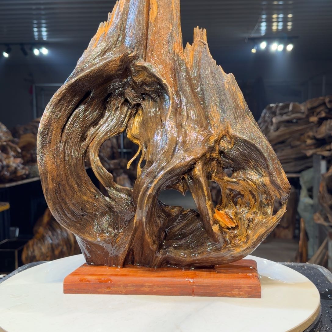 用***5木王一刀琥珀木摆件44