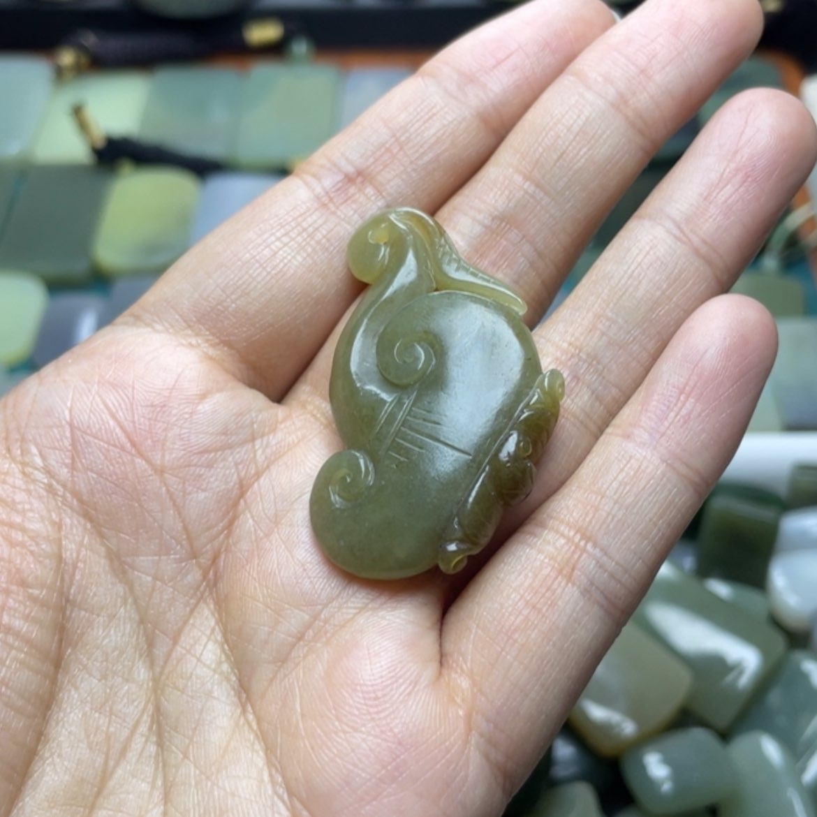 【闪购商品】颈饰未镶嵌和田玉