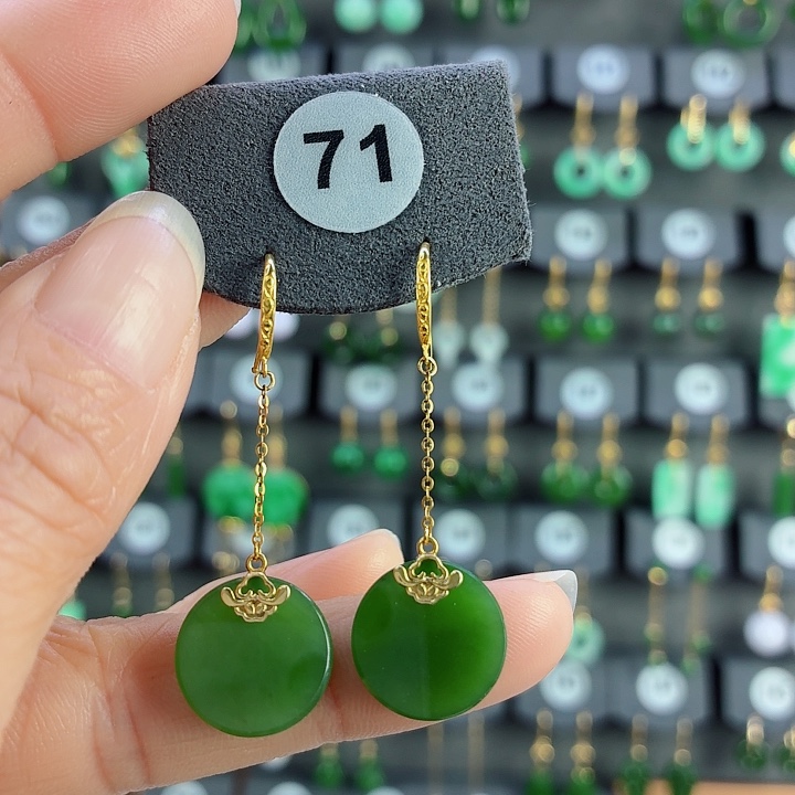 和田玉18K金镶嵌耳饰