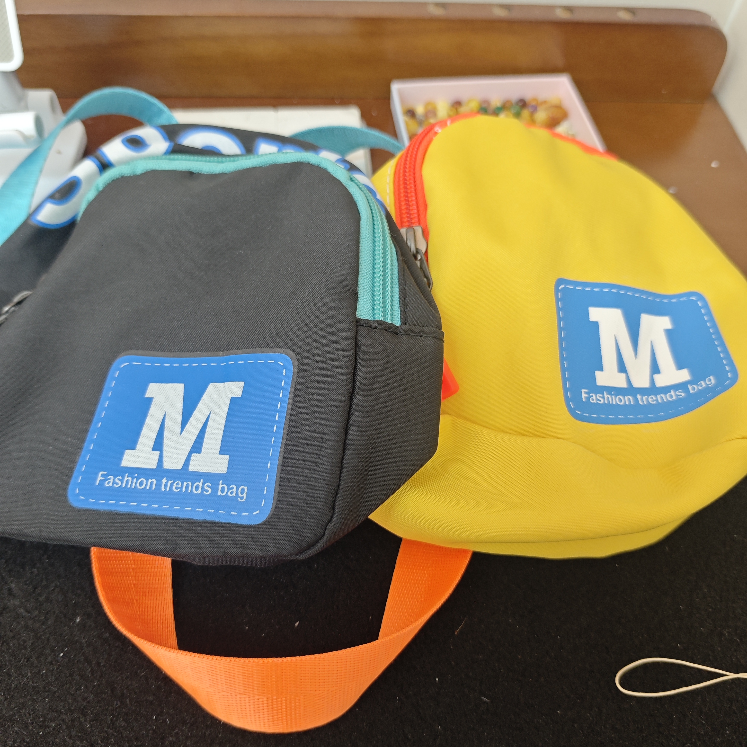 【遇丽珠宝】户外休闲收纳包多样性发一件