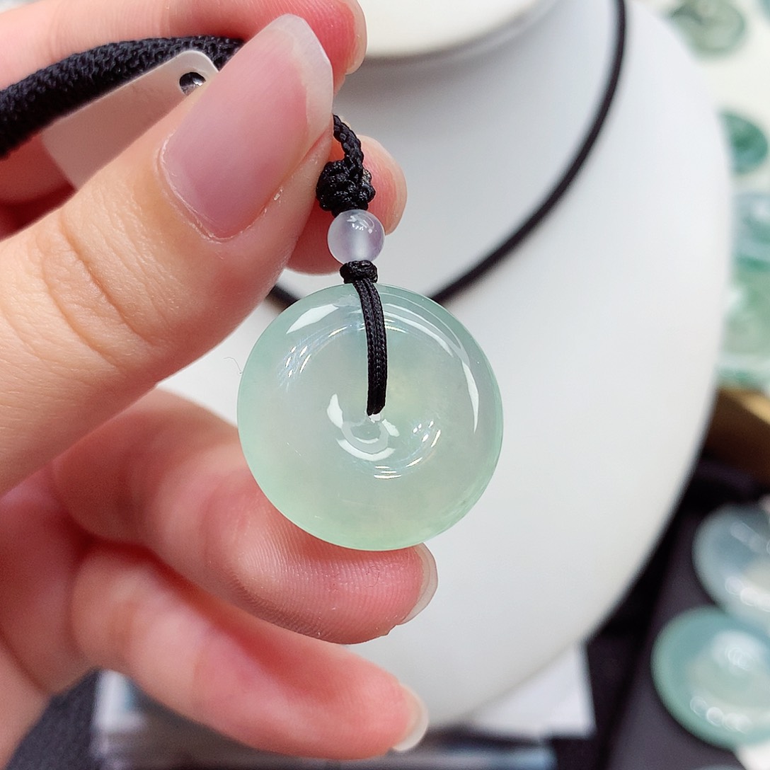 颈饰未镶嵌翡翠翡翠23，20.9/5.6