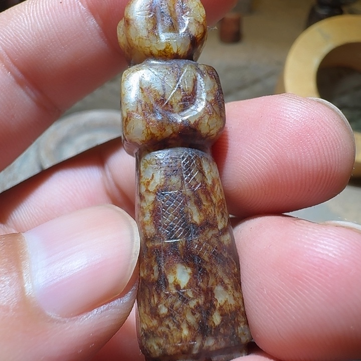 M***煕和田玉（糖玉）未镶嵌颈饰