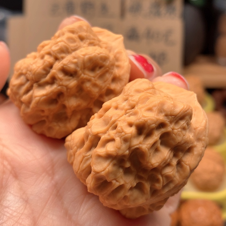 桃核把件至尊龙甲39尺寸