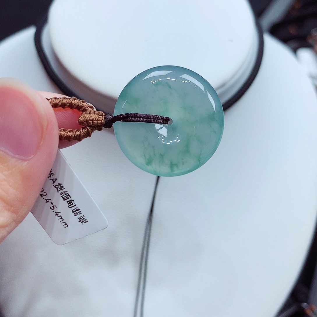 翡翠未镶嵌颈饰翡翠99，22.4/5.4