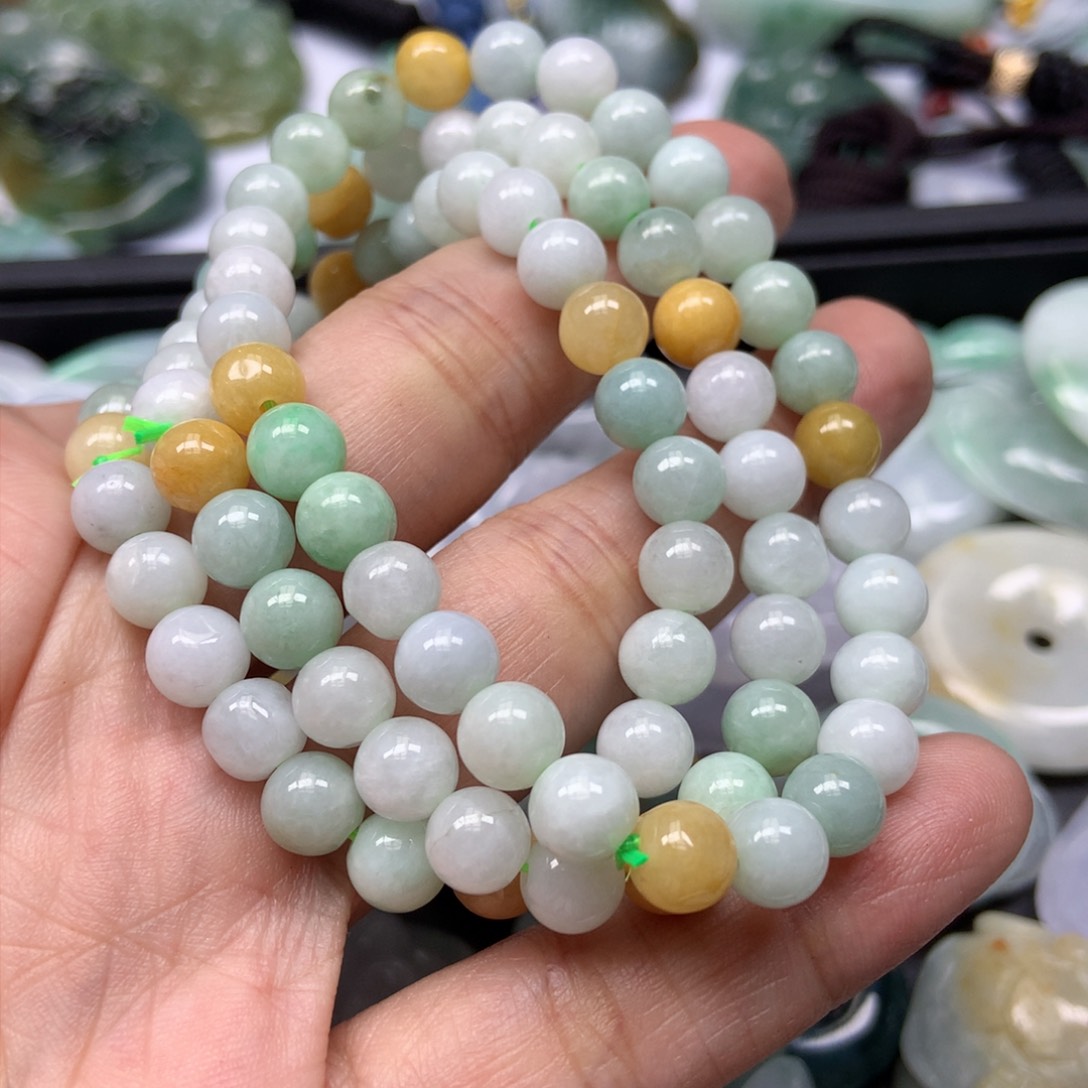 翡翠颈饰未镶嵌天然翡翠