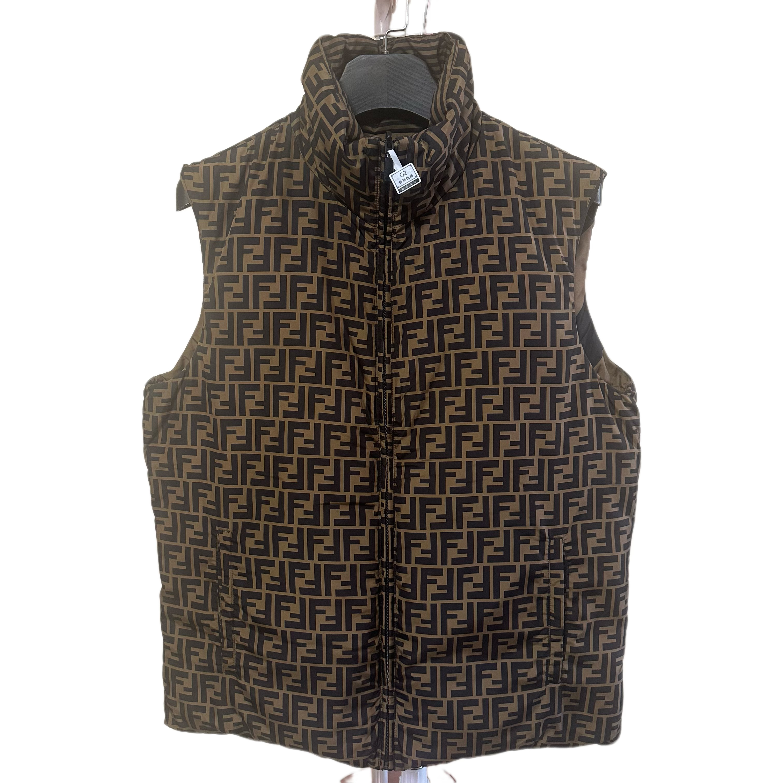 未使用 FENDI/芬迪 0791芬迪双F满印老花羽绒马甲/48/全新