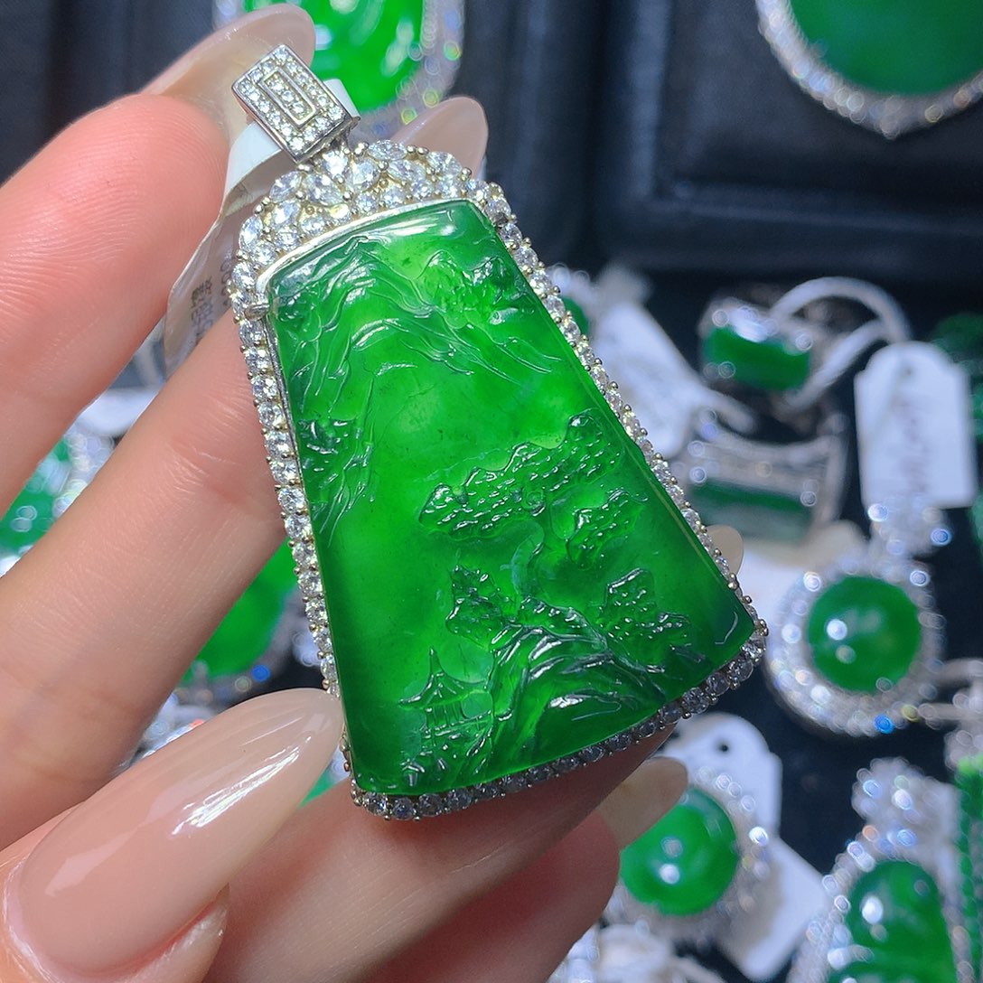 翡翠吊坠(不含链)银S925镶嵌翡翠