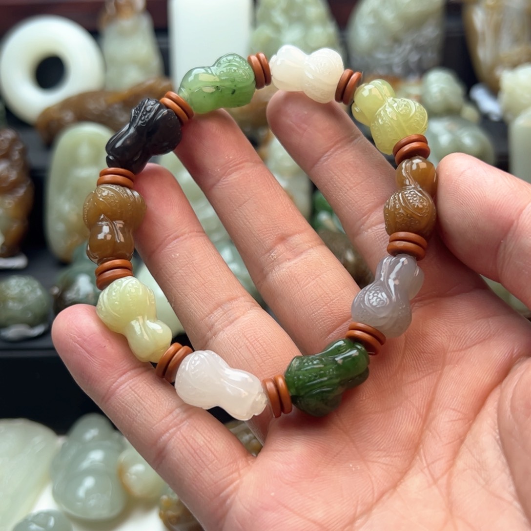 和田玉手链未镶嵌小*牙