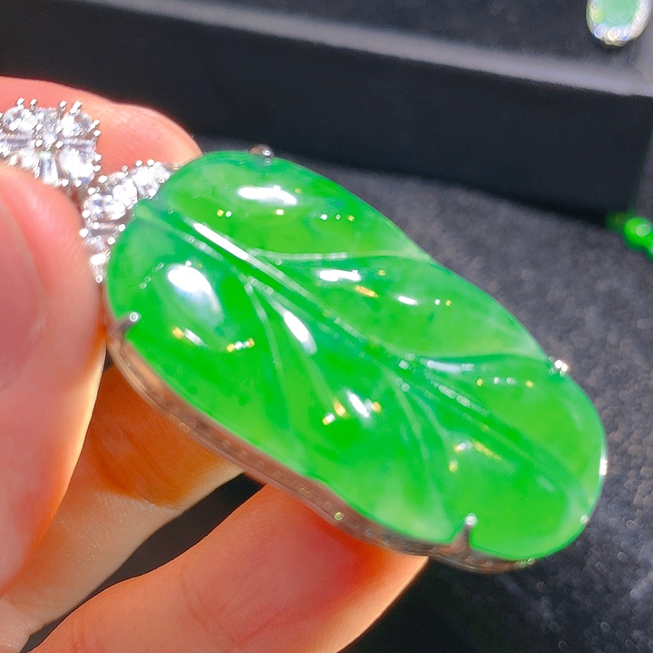 【闪购商品】翡翠颈饰未镶嵌翡翠