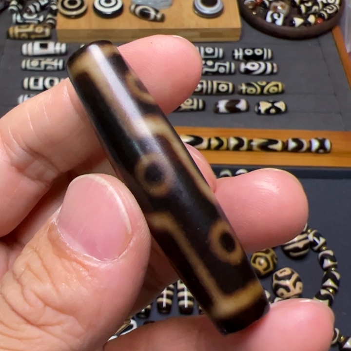 玛瑙/玉髓颈饰未镶嵌墨****城