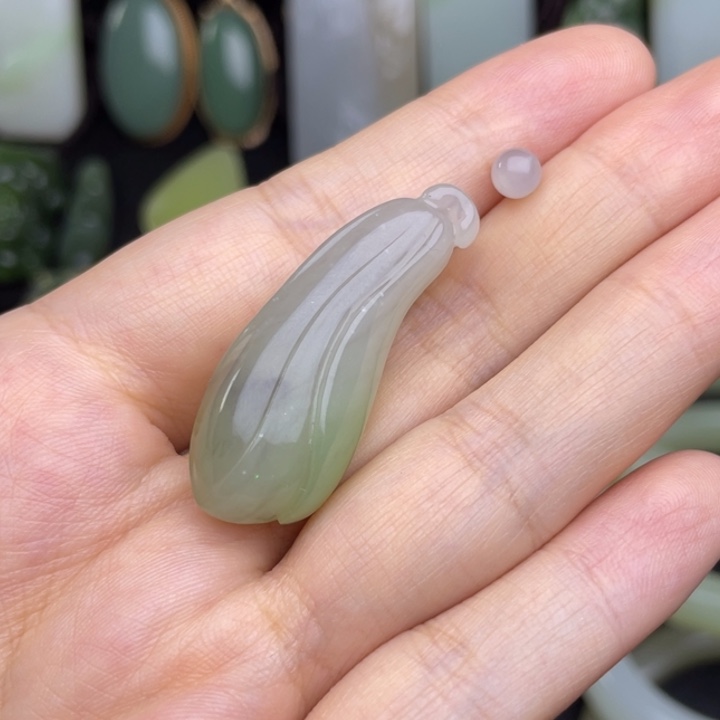 颈饰未镶嵌和田玉