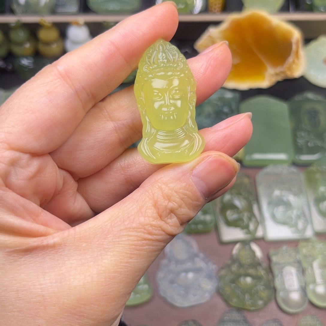 蛇纹石玉未镶嵌吊坠(赠链)