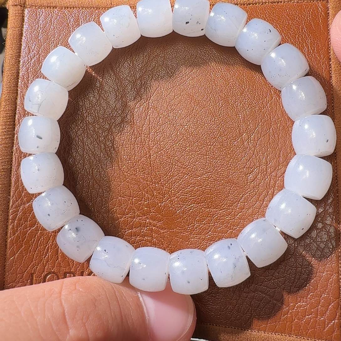 和田玉未镶嵌手串