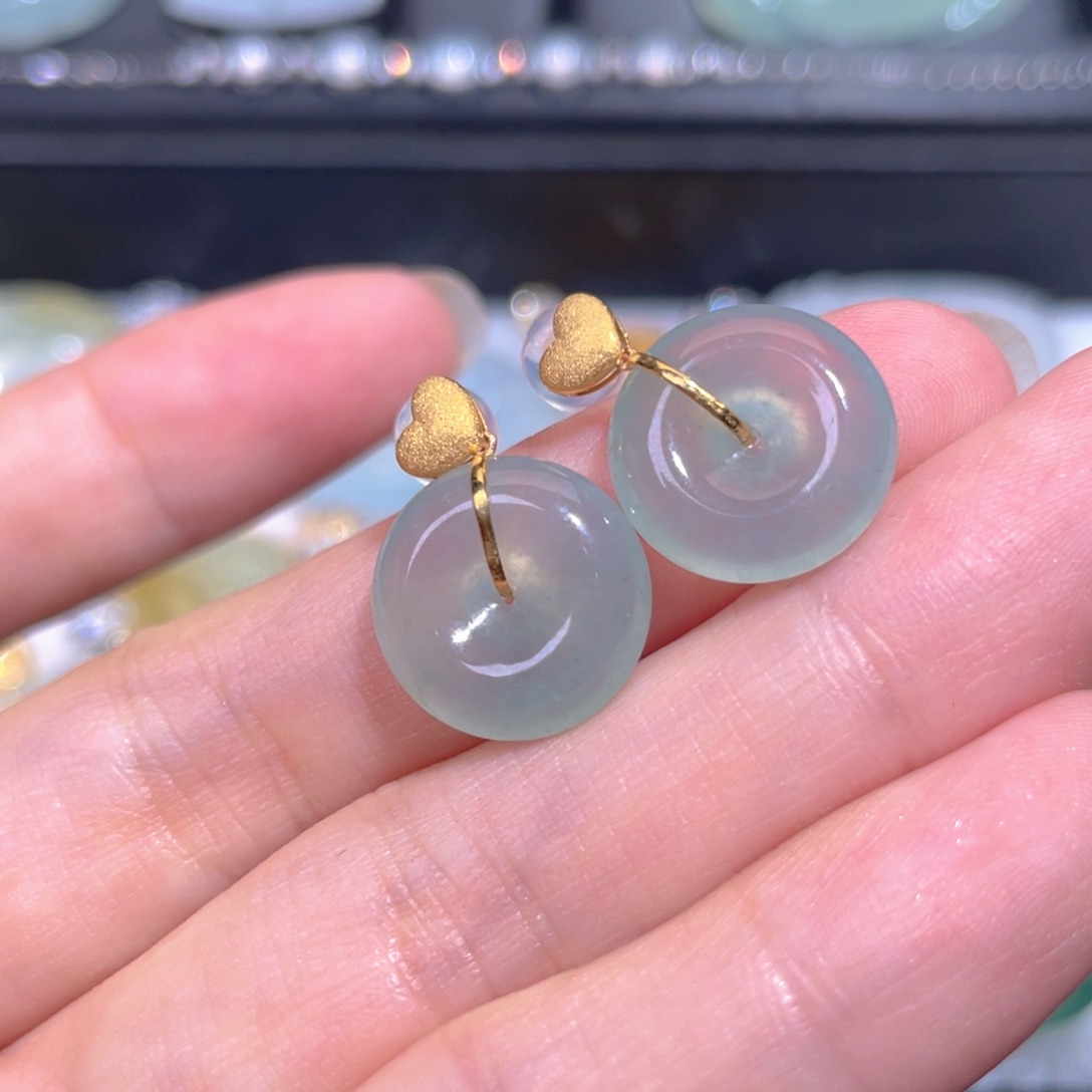 颈饰18K金镶嵌翡翠翡翠