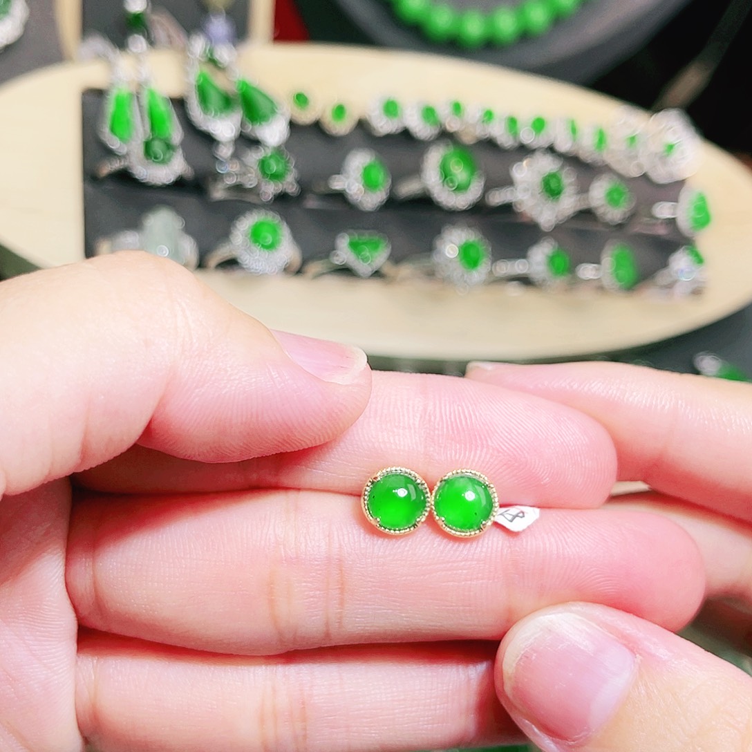 翡翠未镶嵌吊坠(不含链)裸石