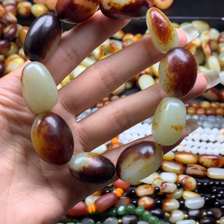 用***4手链未镶嵌和田玉