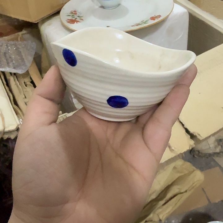 茶盏陶瓷盘子啥都有
