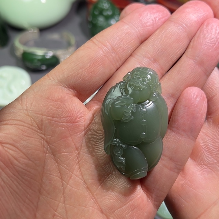 和田玉颈饰未镶嵌起***晨