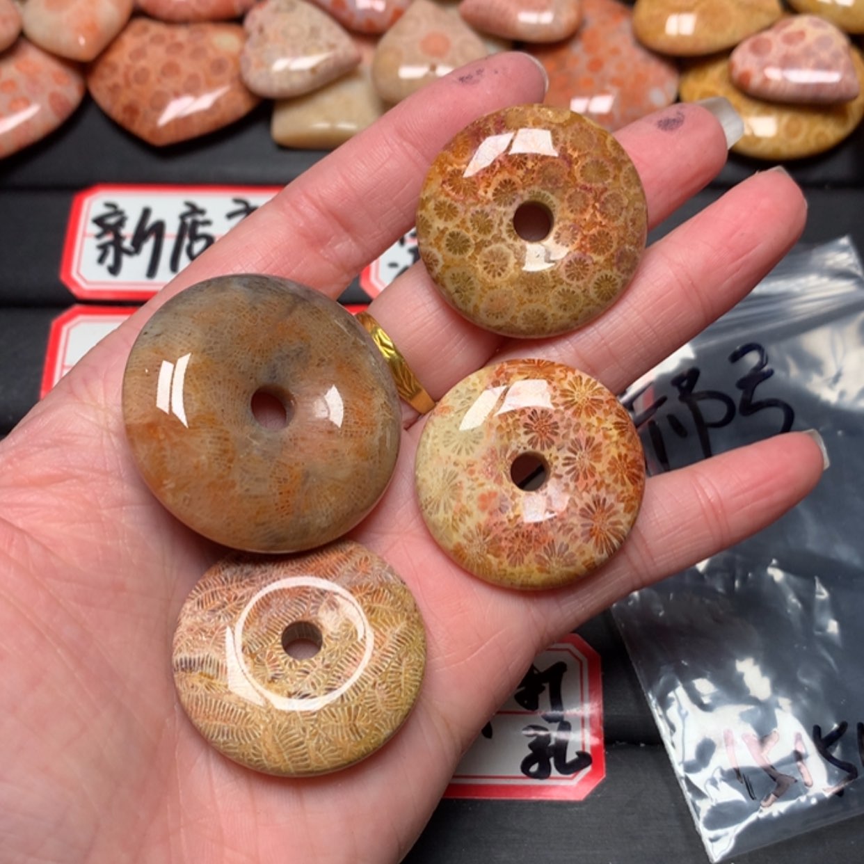 【闪购商品】硅化玉颈饰未镶嵌摇*～