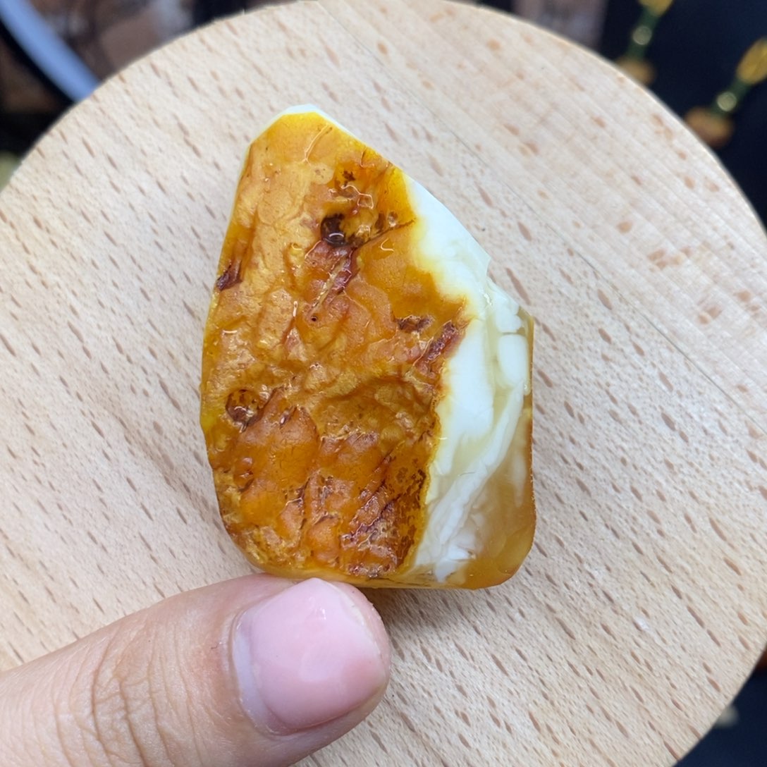 定制琥珀未镶嵌梨