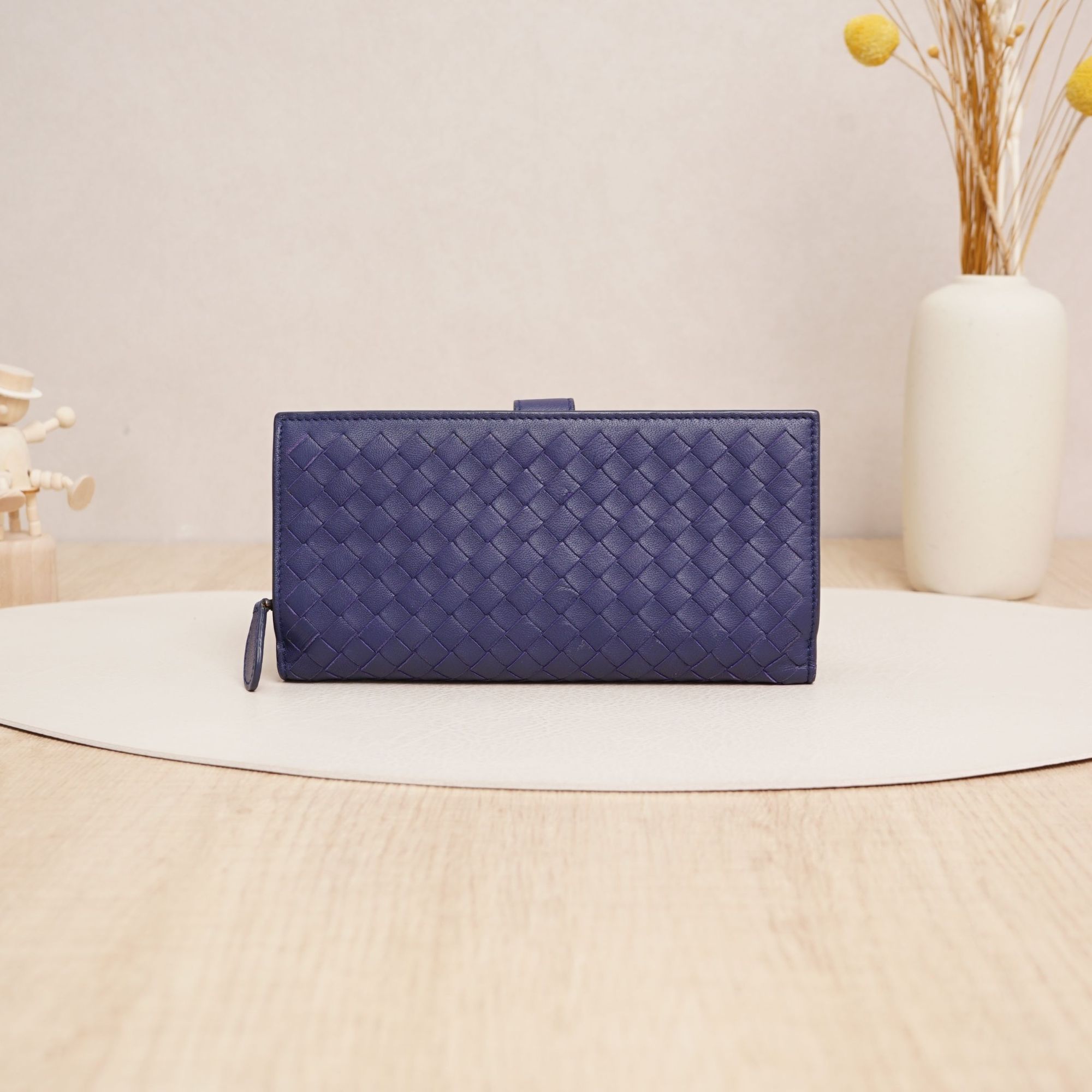 95新 BOTTEGA VENETA/葆蝶家 编织长款钱包蓝紫色羊皮DS026253